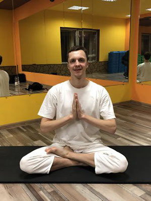 Инструктор групповых программ йога в фитнес клубе Dorfit на Кантемировской