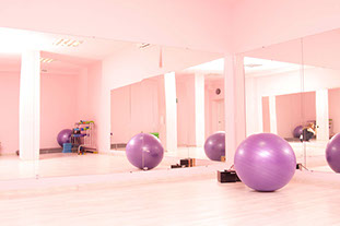 Дополнительный зал групповых занятий в фитнес клубе Dorfit на Кантемировской