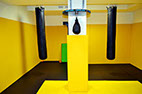 Занятия боксом в зале единоборств московского фитнес клуба Dorfit на Кантемировской в Царицыно